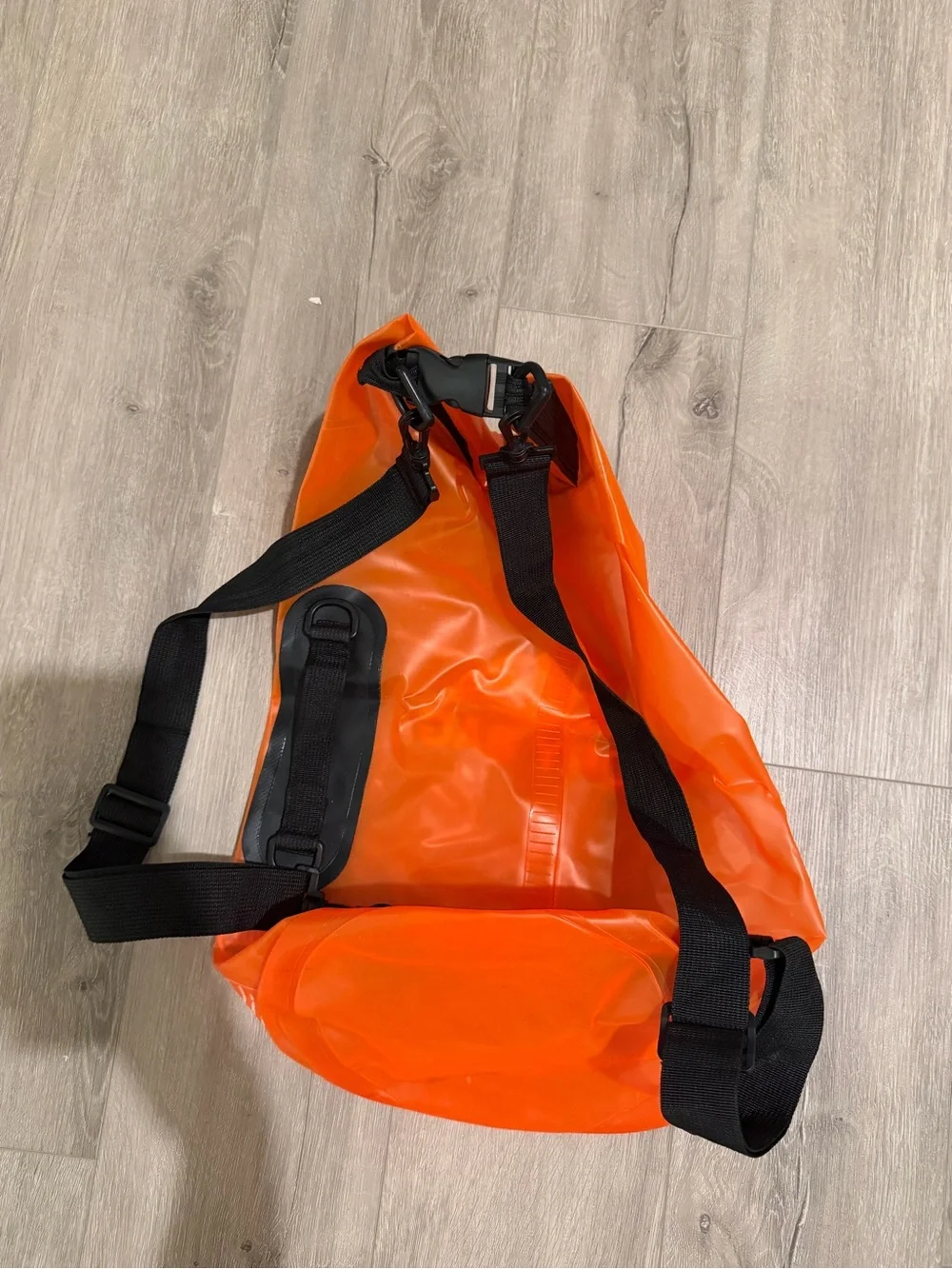 HEETA 20L Orange Waterproof Dry Bag - Like New Condition